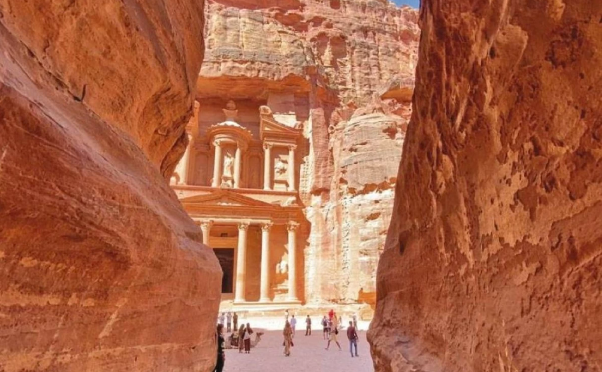 البترا: ركود اقتصادي بسبب تراجع السياحة وغياب البدائل