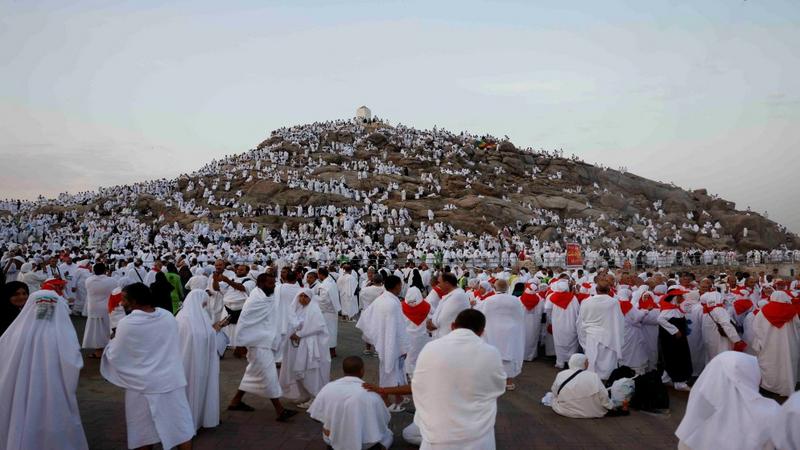 العساف: مواقع مخصصة لكل حاج أردني في عرفات وخدمات مميزة بمخيمات المشاعر