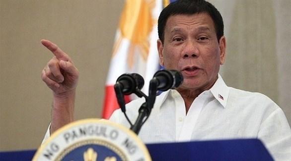 رئيس الفلبين يأمر رجال الجمارك بقتل مهربي المخدرات 