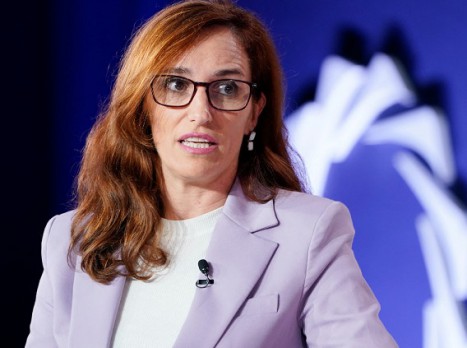 وزيرة إسبانية: نتنياهو "مرتكب إبادة" والوقوف ضده مصدر فخر