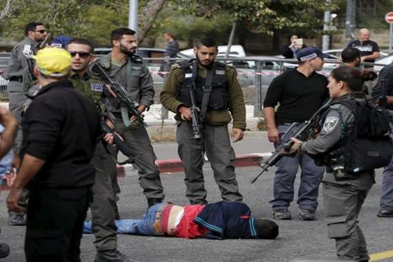 استشهاد فلسطيني في غزة واعتقال 10 آخرين في أرجاء الضفة الغربية 