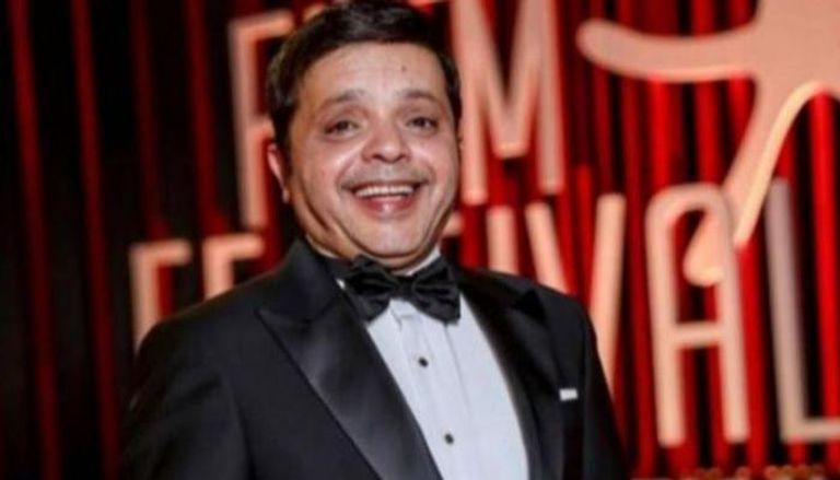 تركي آل الشيخ ينشر ملصق فيلم محمد هنيدي «الاسترليني»
