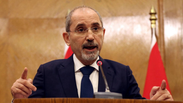  الصفدي : حان وقت أن يقر العالم بالهوية الوحشية للحكومة الإسرائيلية