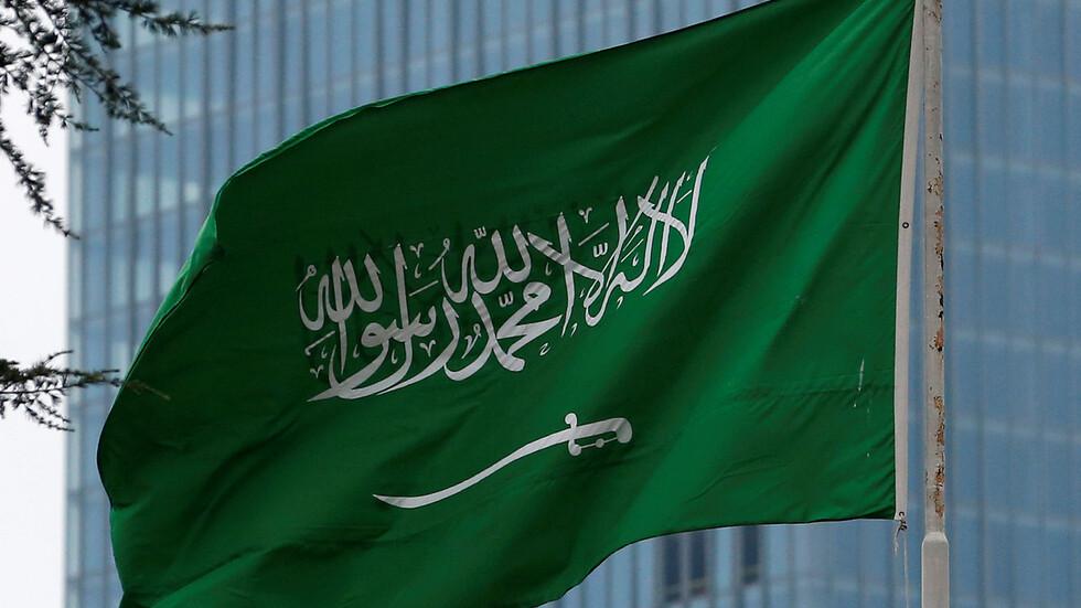 السعودية تتحدث عن شرط للمساهمة في إعادة إعمار سوريا 