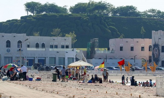 قطر تعيد فتح الشواطئ بعد أشهر من إغلاقها