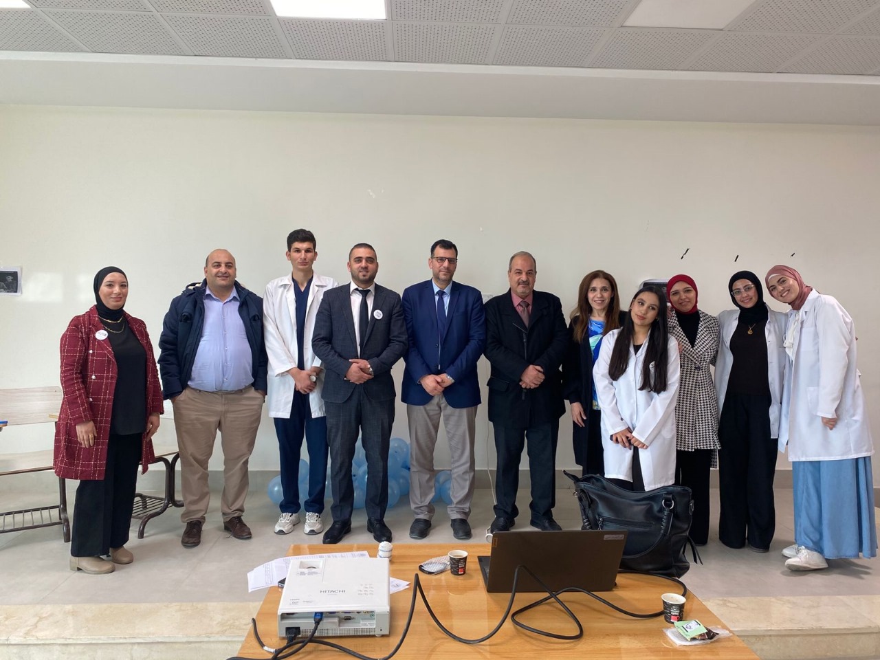 كلية التمريض في جامعة الزيتونة الأردنية تنظّم فعالية توعويّة بعنوان "بعيون المريض
