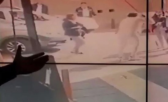 بالفيديو : لحظة هروب نائبة سابقة من السجن بشكل غريب في كولمبيا