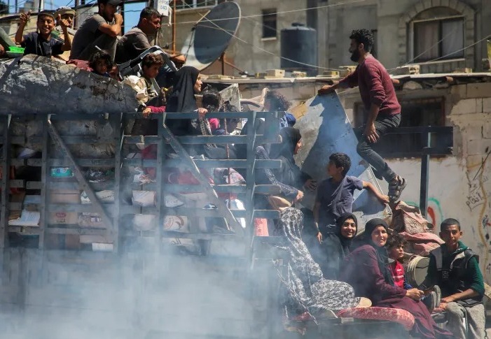 هآرتس: يجب التفطن لخطر حرب نتنياهو المجنونة على غزة