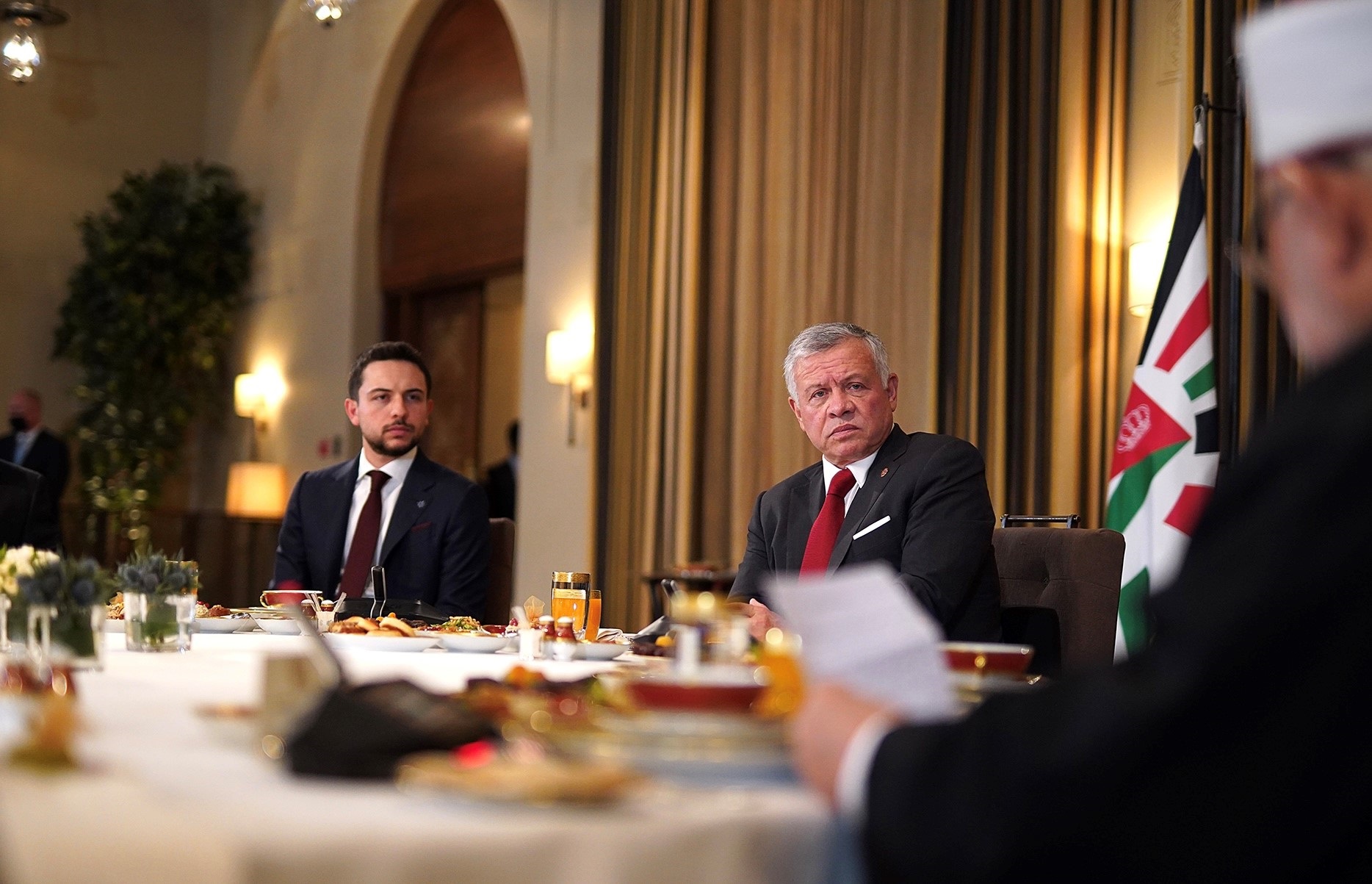 الملك يقيم مأدبة إفطار لممثلين عن أوقاف وكنائس وأهالي القدس
