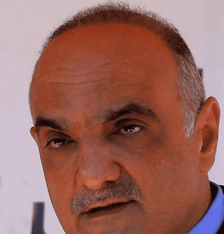 بعد ضجة حصول نجل نائب على استثناء لتعيينه ..  نشطاء يستذكرون تصريح الخصاونة: "سنقطع دابر الفساد ونجتثه من جذوره" 