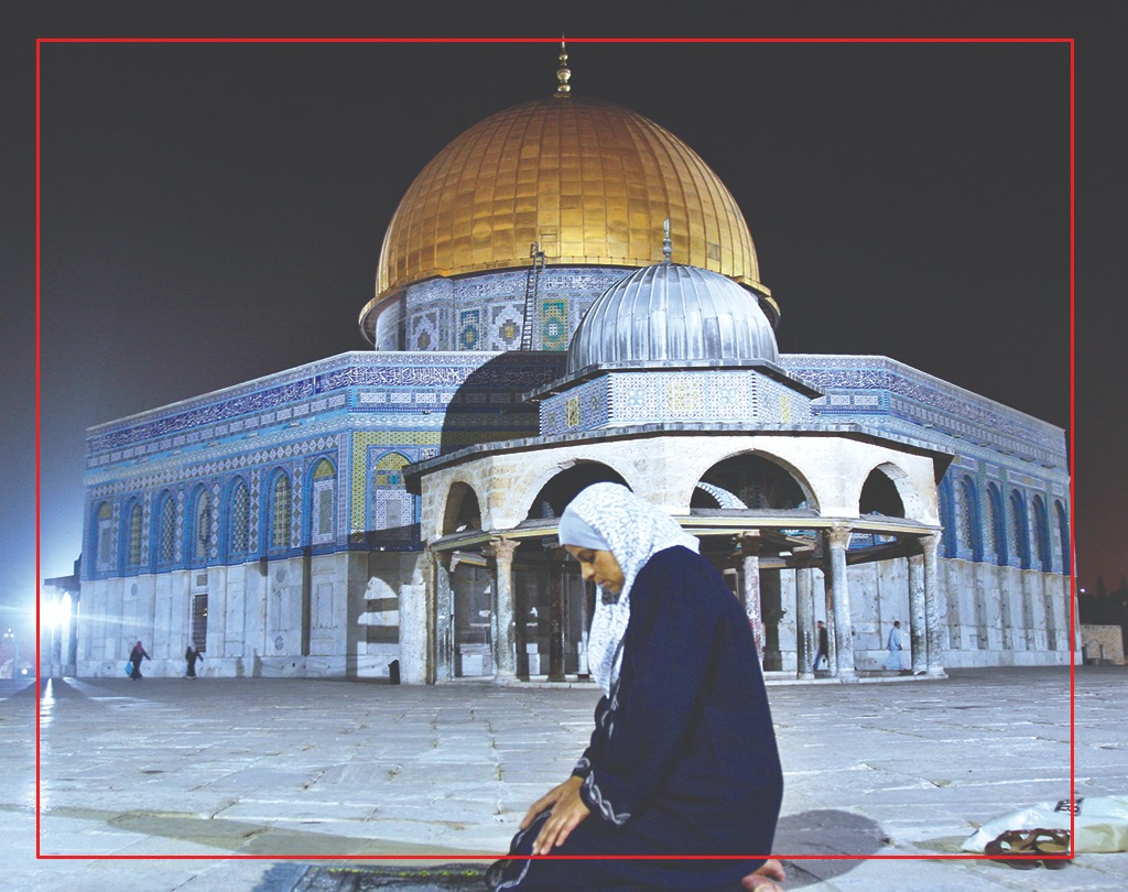 صباح سرايا مع ..  ممدوح حوامدة : حسناوات "عبدون" يتألقنّ بالأحمر .. !