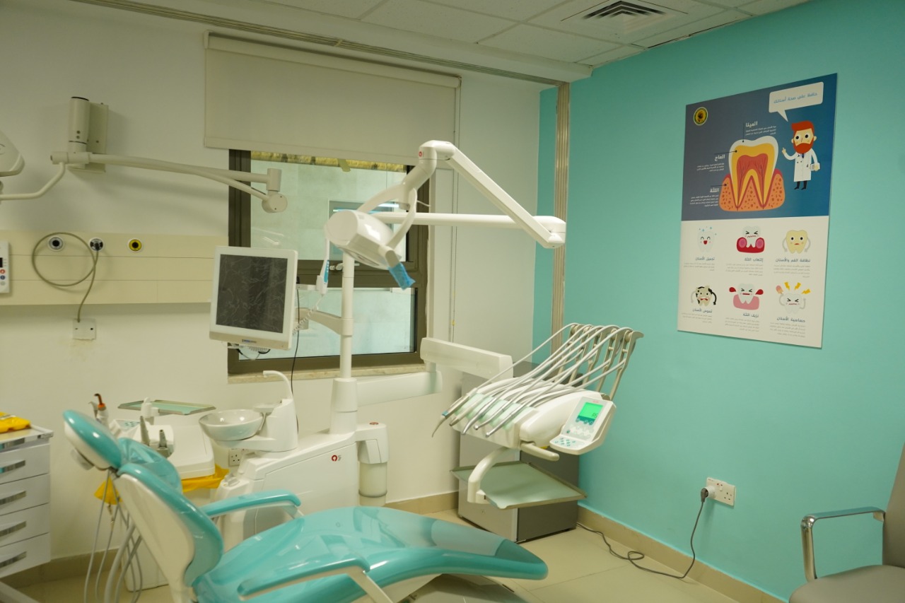 بالصور  ..  مستشفى الكندي  يوفر خدمة طوارئ طب الأسنان