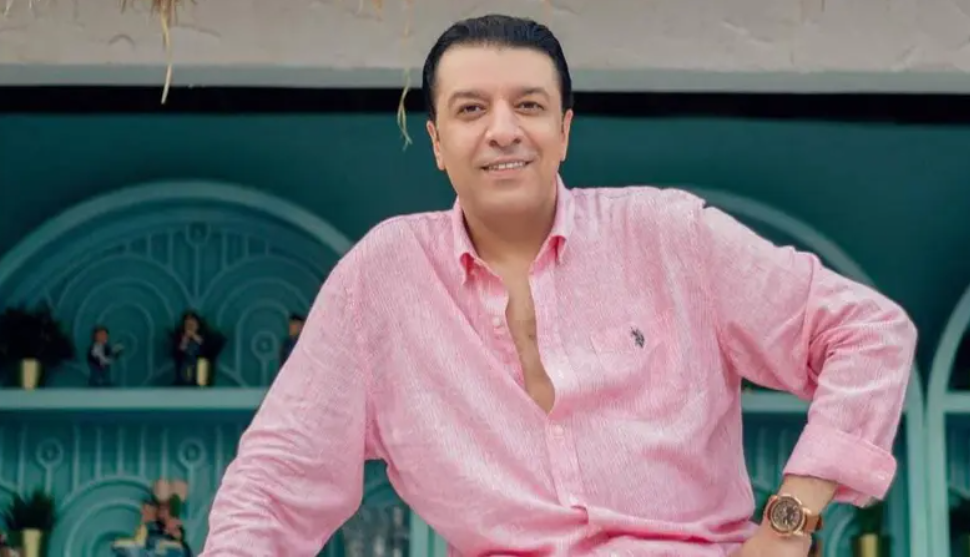 بعد أزمة الفيديو ..  مصطفى كامل يعتذر ويتخذ قرارًا عاجلًا