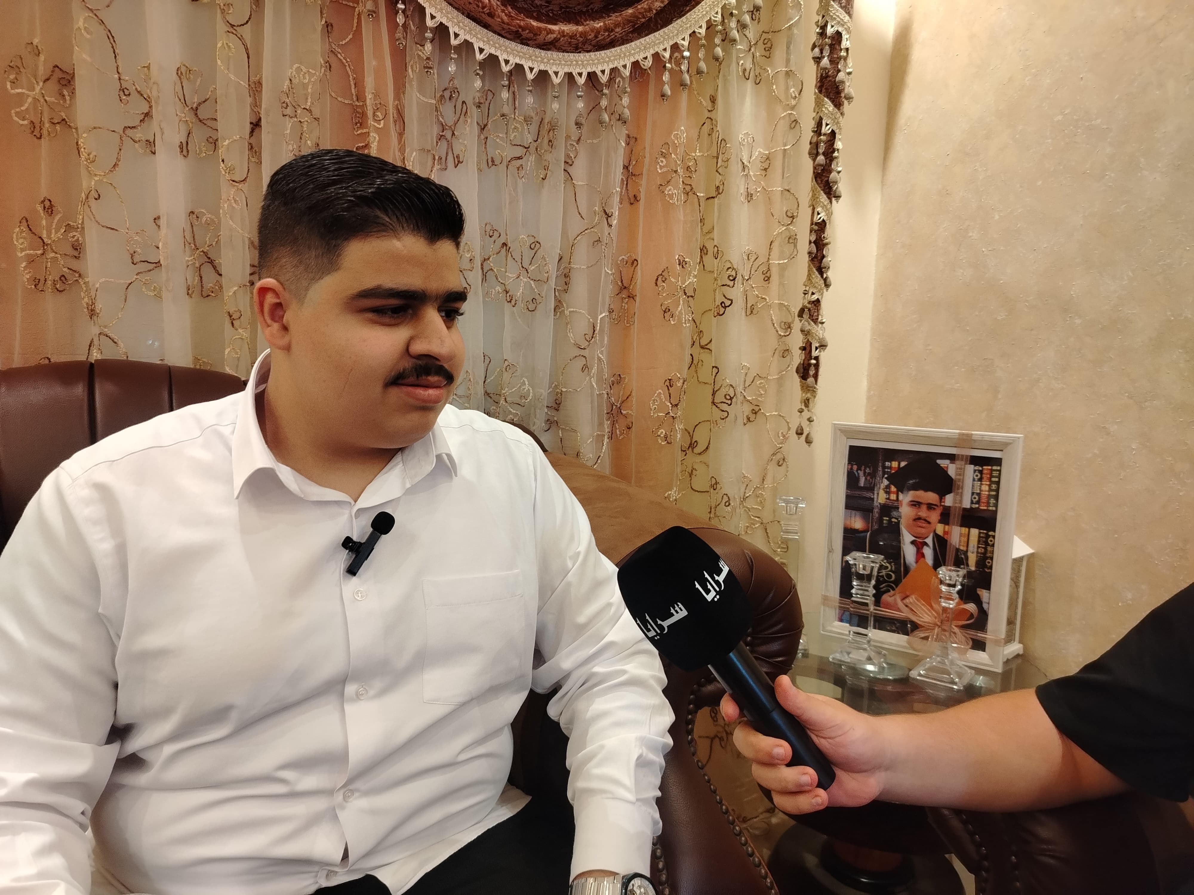 بالفيديو  ..  الطالب (جمال الدين) العمري… بطل من العقبة يتحدى المرض ليدخل قائمة أوائل "التوجيهي الصناعي"