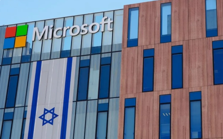 مايكروسوفت توقف خدماتها عن الجيش الإسرائيلي لتجسسه على الفلسطينيين