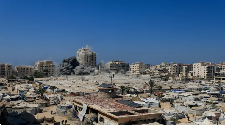 الصليب الأحمر: تسهيل نقل 15 معتقلا مفرج عنهم من غزة لمستشفى شهداء الأقصى