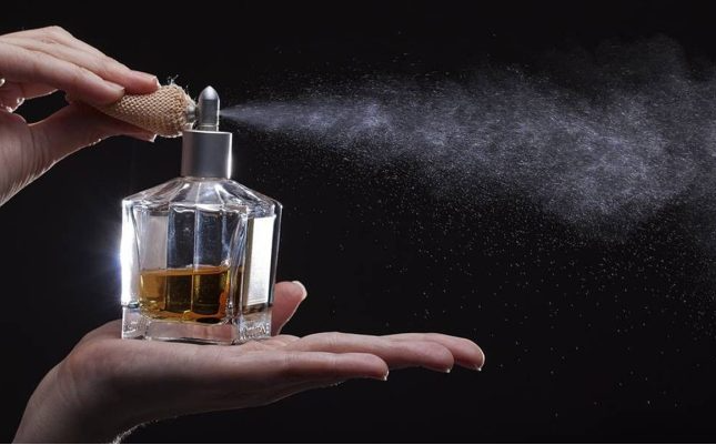 تفسير هدية العطر في المنام للمطلقة