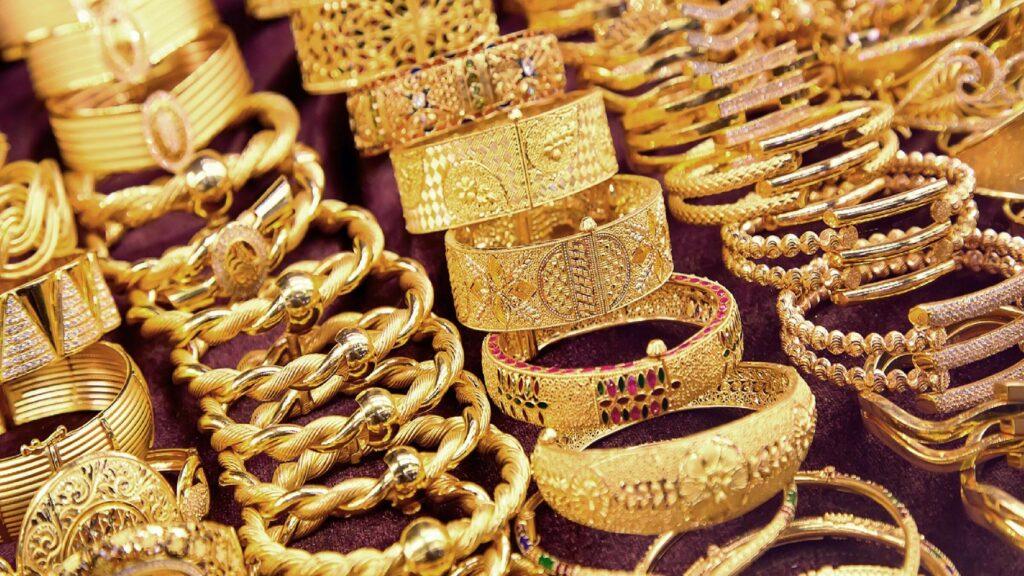 أسعار الذهب تسجل أعلى سعر في تاريخ المملكة ..  سعر غرام 21 يتخطى الـ55 دينارًا في الأردن