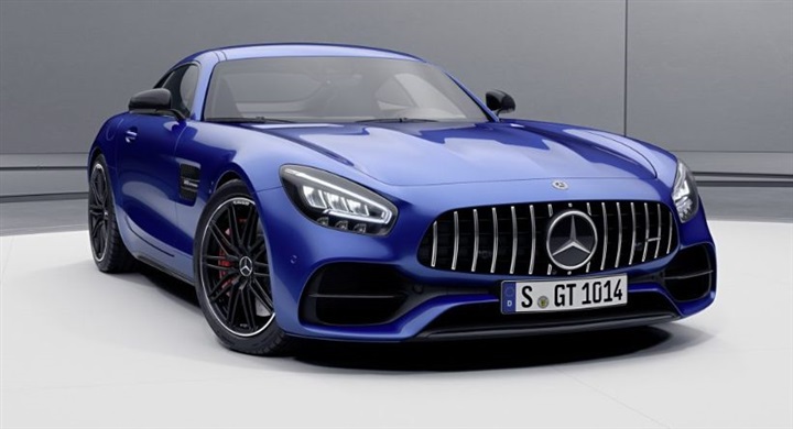 بالصور  ..  إضافة قوة أكبر لـ مرسيدس AMG GT 