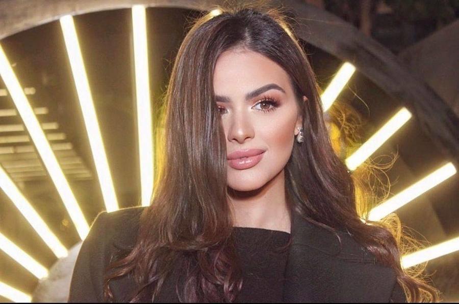 شاهد  ..  هنادي مهنى تحتفل بيوم ميلاد والدها بطريقة مميزة 