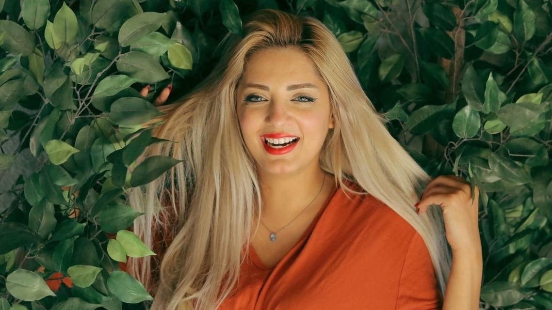  انسحاب وإيقاف ..  شاهد استفزاز مذيعة مصرية لنجم الزمالك  ..  فيديو 
