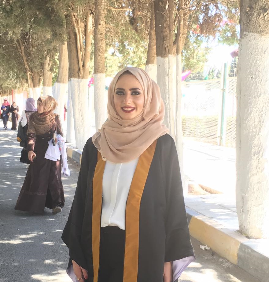 مبروك التخرج لـ "رولا إستيتية"
