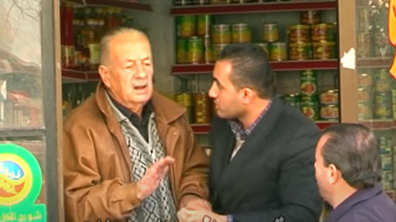 الكاميرا الخفيه: شخص مجرم خارج من السجن