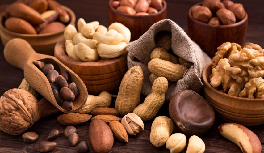 إليك أهم فوائد الجوز واللوز والكاجو للجسم
