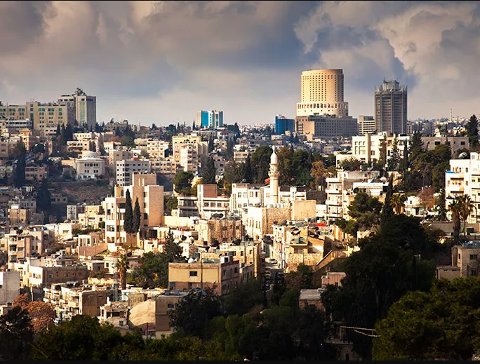 طقس مائل للدفء في أغلب مناطق المملكة اليوم الخميس