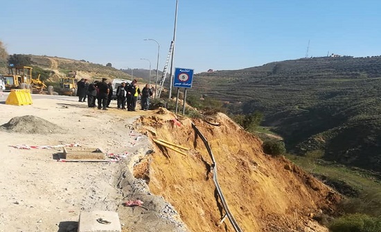 جرش: إغلاق جزئي لطريق في منطقة الخريشية