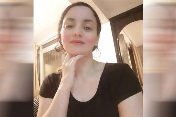فنانة مغربية حسناء تدعو إلى الانحراف ..  وتفاجئ جمهورها بتوضيح ما قصدته؟