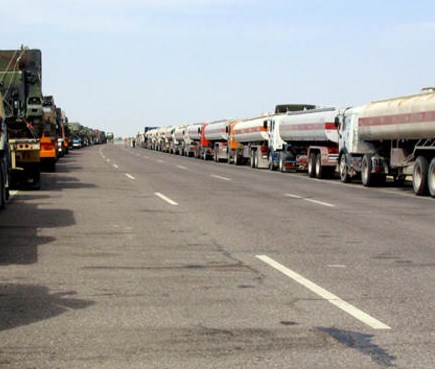 500 مليون دينار خسائر قطاع الشاحنات جراء الأحداث بالعراق و  سوريا