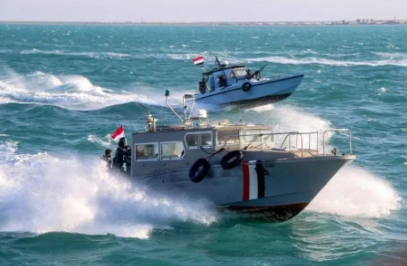 موقع ملاحي بريطاني: هجوم على سفينة بالبحر الأحمر