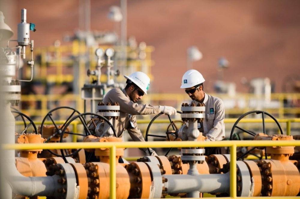السعودية تقود المنطقة بإنفاق قياسي على النفط والغاز في عام 2025