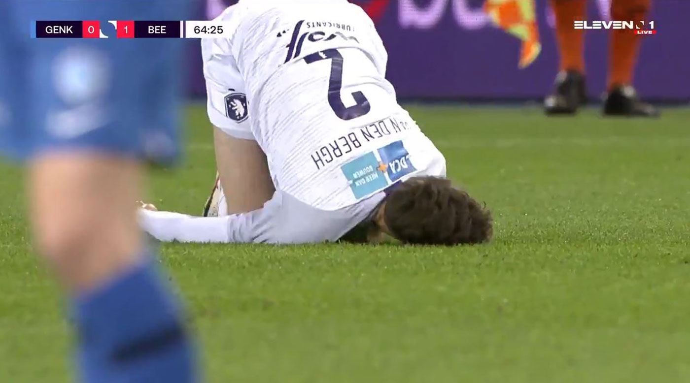 لاعب يسجل هدفا صاروخيا من مسافة 35 مترا ويبتكر احتفالية "دودة الأرض" (فيديو)