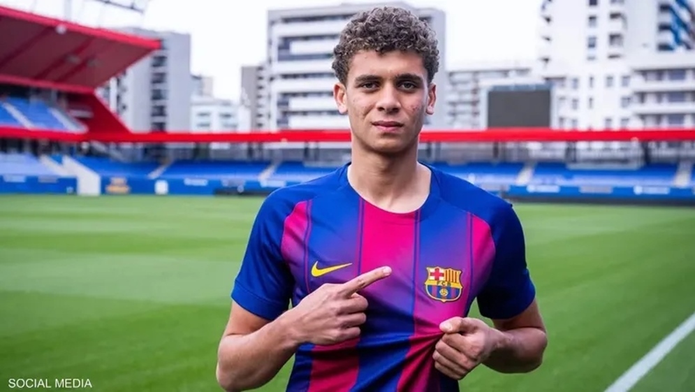 حمزة عبد الكريم أول لاعب مصري يرتدي قميص برشلونة