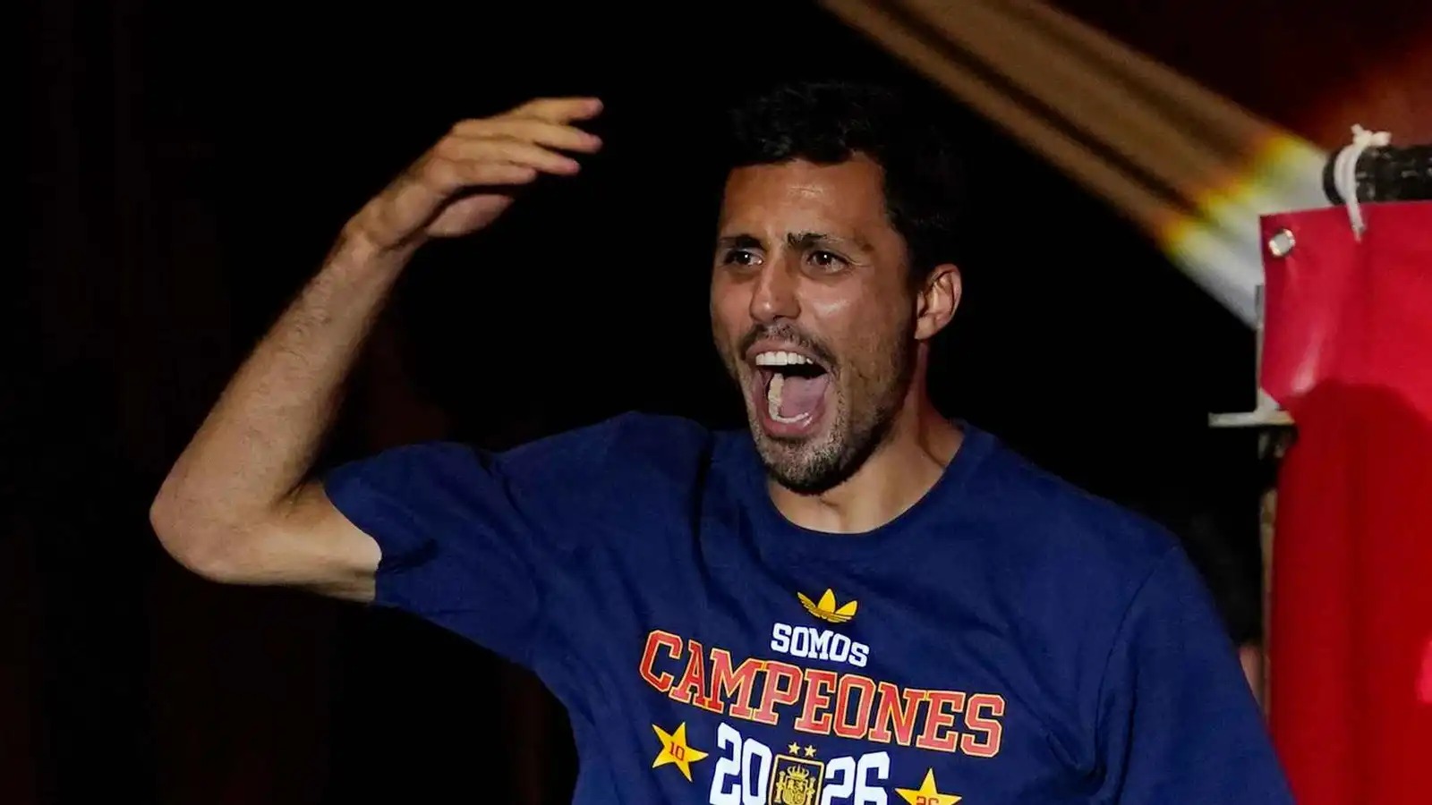 برشلونة يقدم عرضا ثالثا لضم رودري من مانشستر سيتي