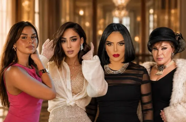 عمليات جراحية غيرت ملامح فنانين ..  إليك تفاصيل ما حدث والأسباب