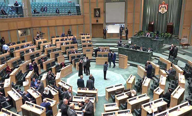 مأدبة غداء الوزير العبادي قلبت الموازين لصالح الحكومة و النواب خرجوا خاسرين من الجولة  ..  تفاصيل 