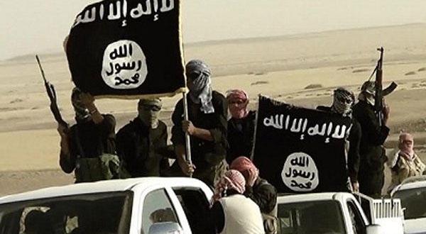 بعد مداهمة منازلهم  ..  اعتقال 3 اشخاص روجوا لـ"داعش"  إلكترونيا في مادبا  