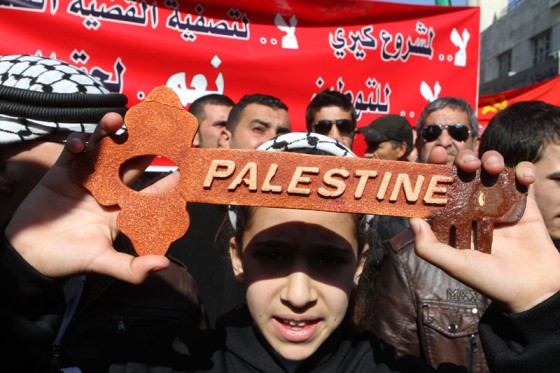مسيرة وسط البلد ترفض خطة كيري