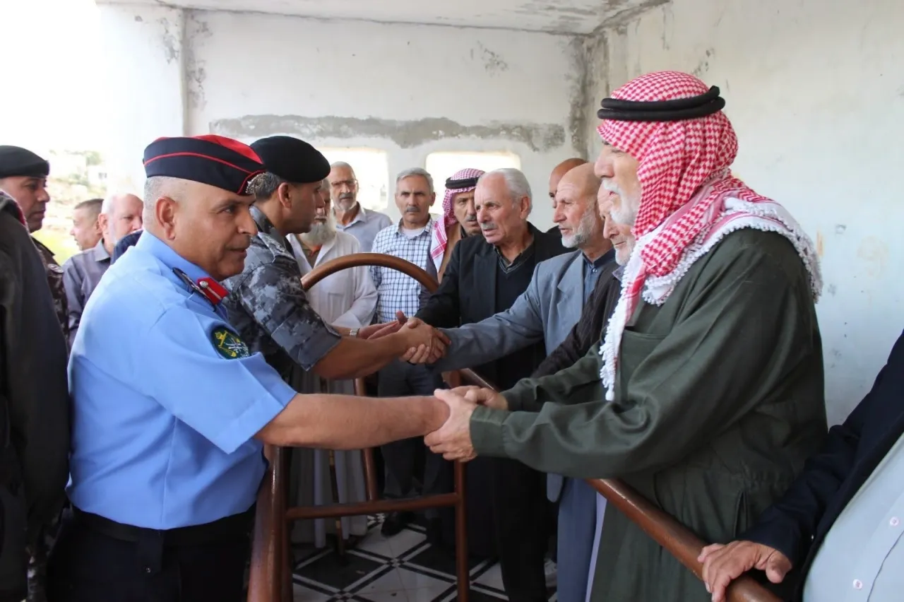  الأمن العام يُشارك في تشييع جثمان الوكيل علي الزيوت