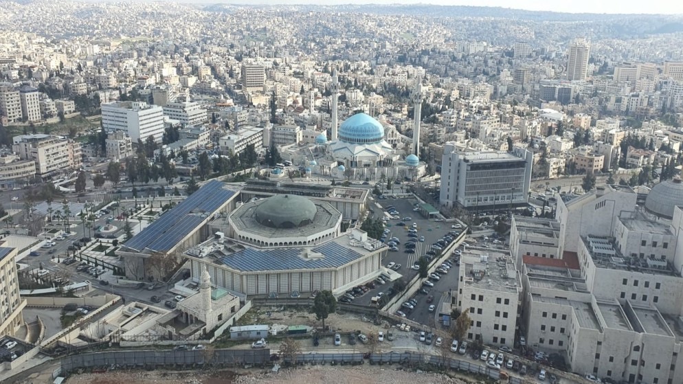 الحرارة أقل من معدلاتها بـ7 درجات اليوم