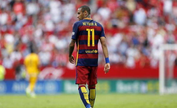 نيمار يحدد موقفه النهائي من تجديد تعاقده مع برشلونة