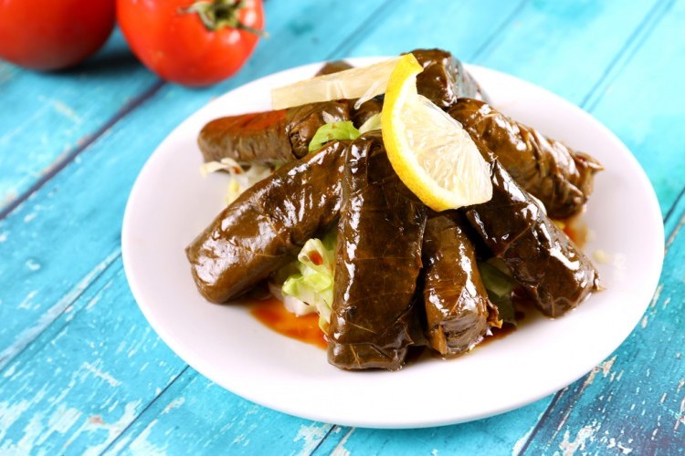 ورق عنب بالزيت والليمون