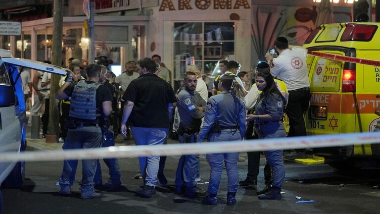 تفاصيل الهجوم ..  الحوثيون يعلنون استهداف تل أبيب بطائرة جديدة لا تستطيع الرادارات اكتشافها (فيديو)