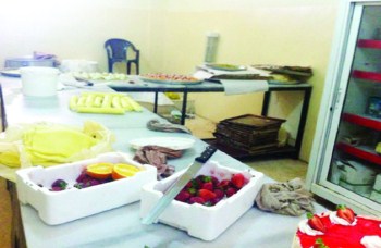 ضبط مواد منتهية الصلاحية في مصنع حلويات بالرمثا