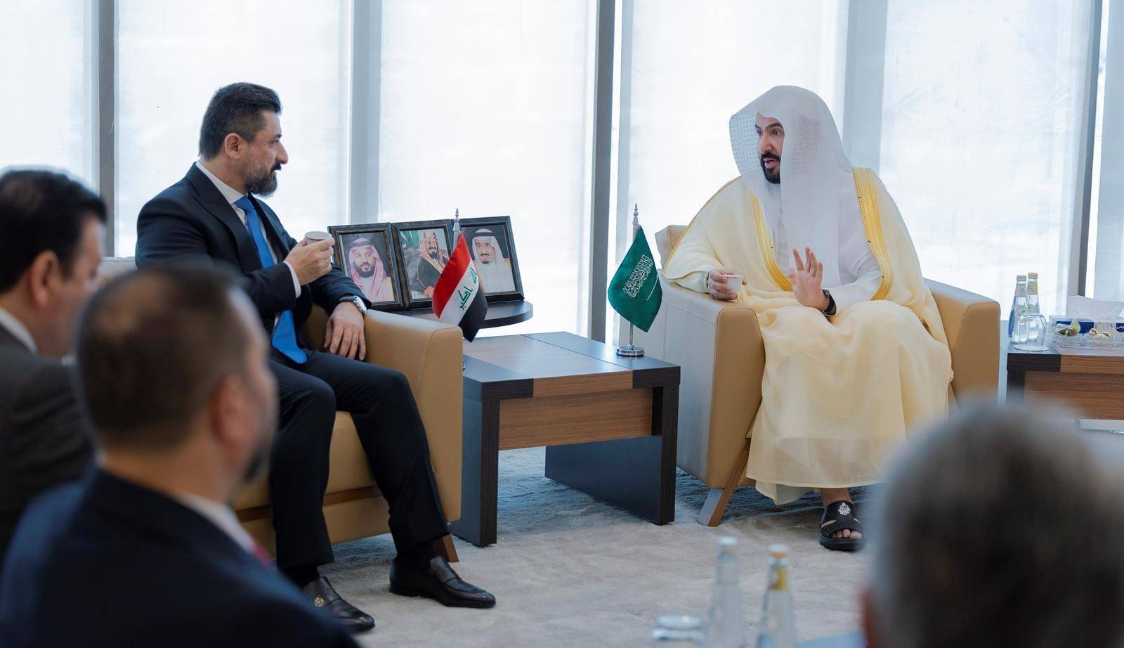 السعودية والعراق يوقعان برنامج تعاون في مجالات التشريعات
