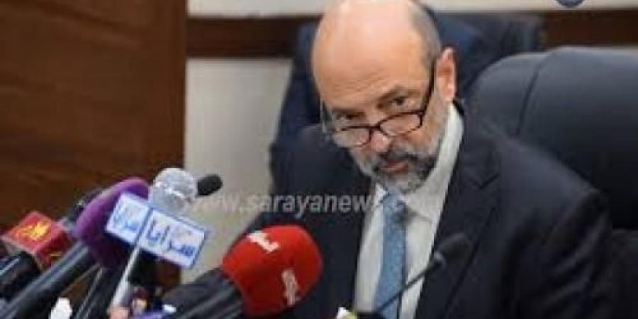 الرزاز : واجب الحكومة كسر الاحتكار بالأدوية ليصبح لدينا تنافسية بالسعر  ..  "تفاصيل"