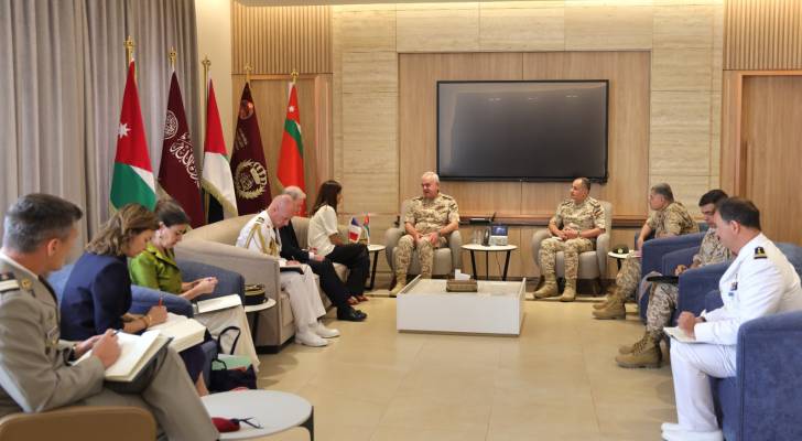الحنيطي يستقبل الوزيرة المفوضة لشؤون القوات المسلحة والمحاربين القدامى الفرنسية